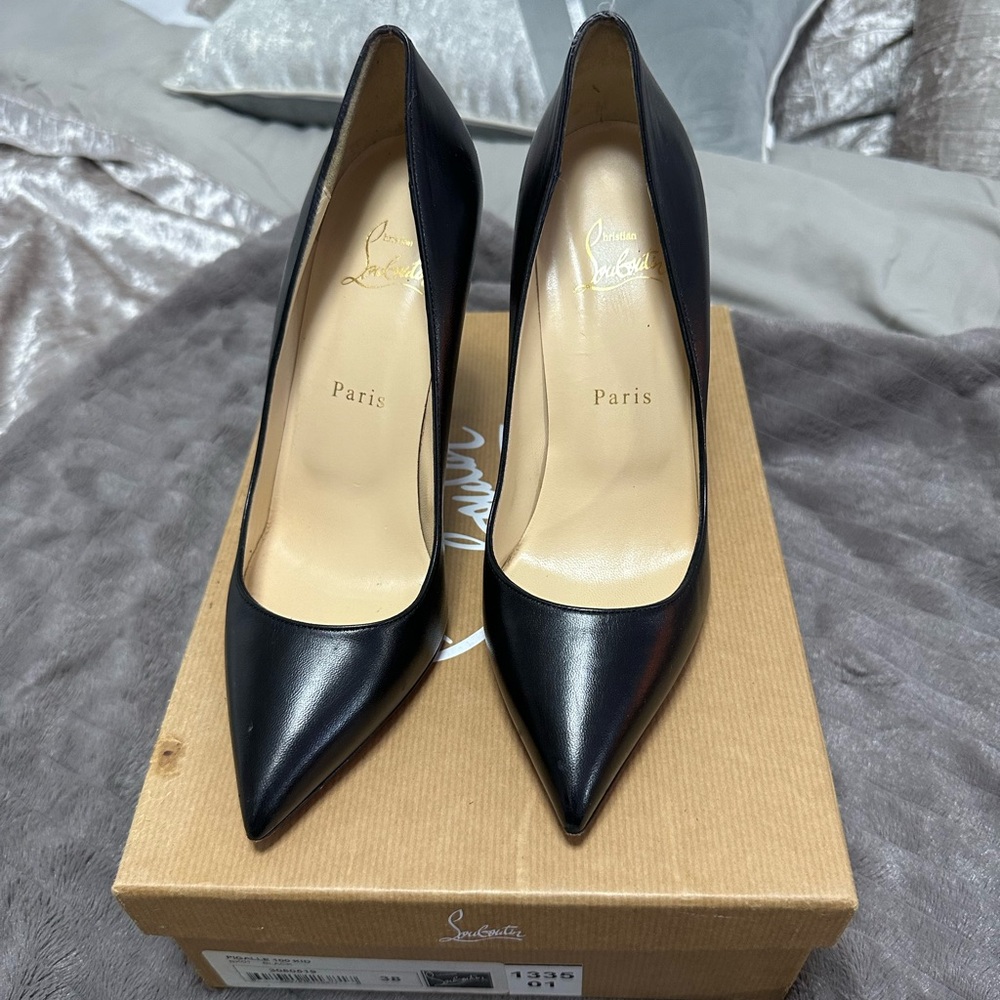 Christian louboutin pumps